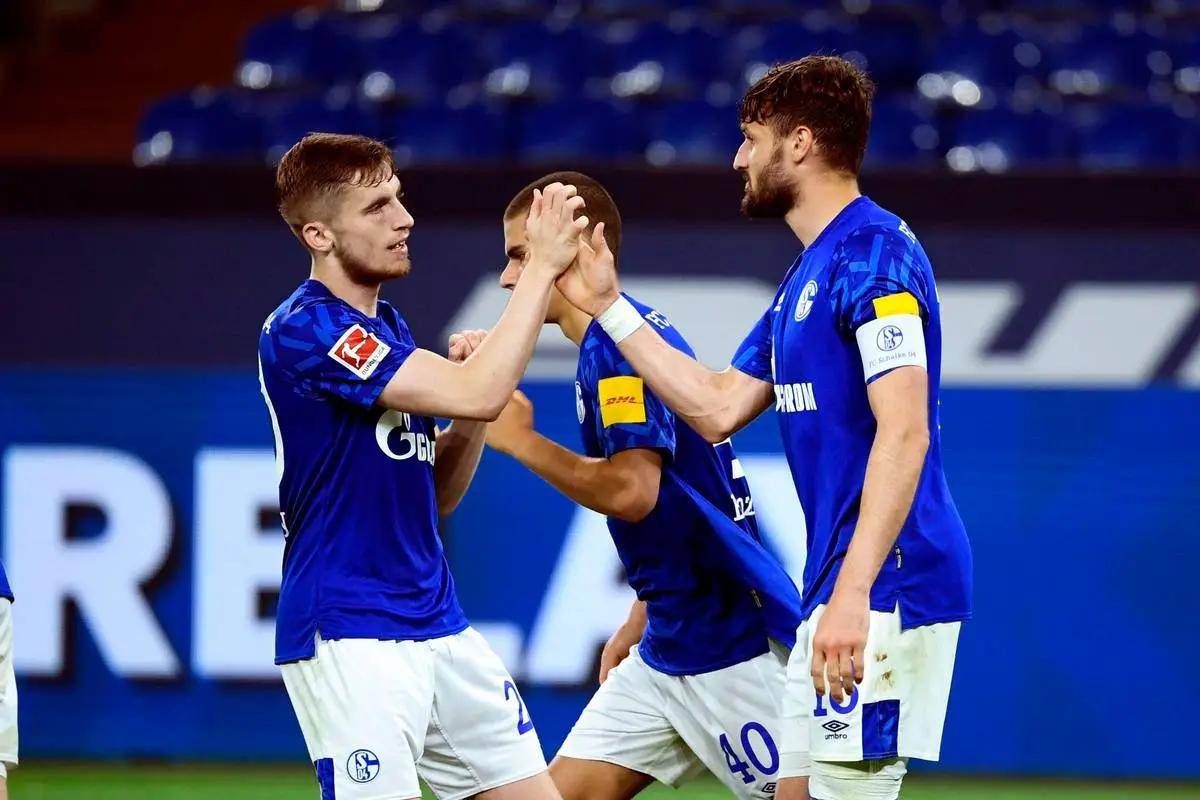 兰斯队近期比赛状态神勇，法甲排名节节攀升