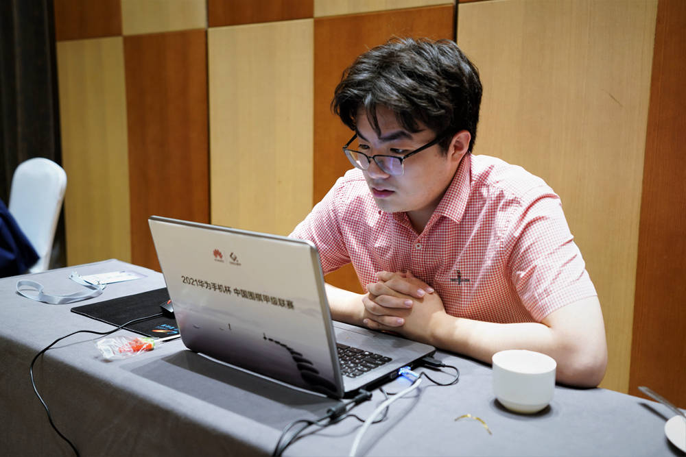 关于传奇教练率领队伍迎接亚洲挑战,誓夺桂冠的信息 关于传奇教练率领队伍迎接亚洲挑战,誓夺桂冠的信息