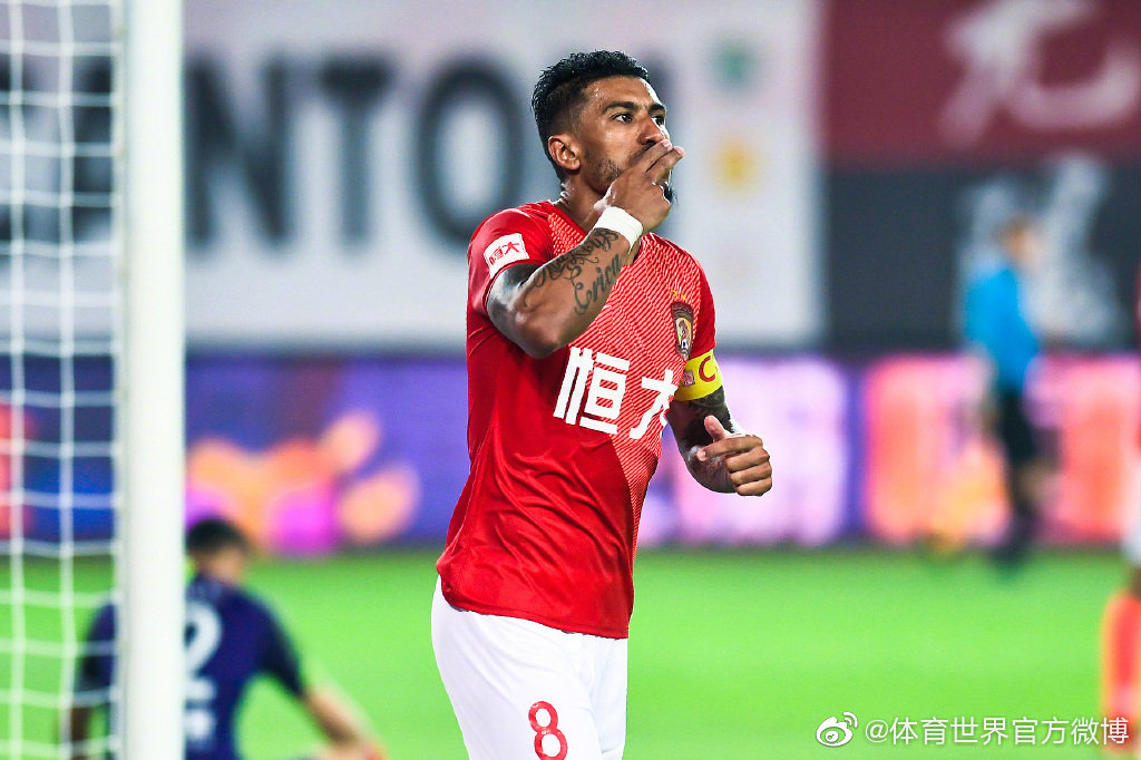 危机四伏，中超领跑者面临新挑战的简单介绍